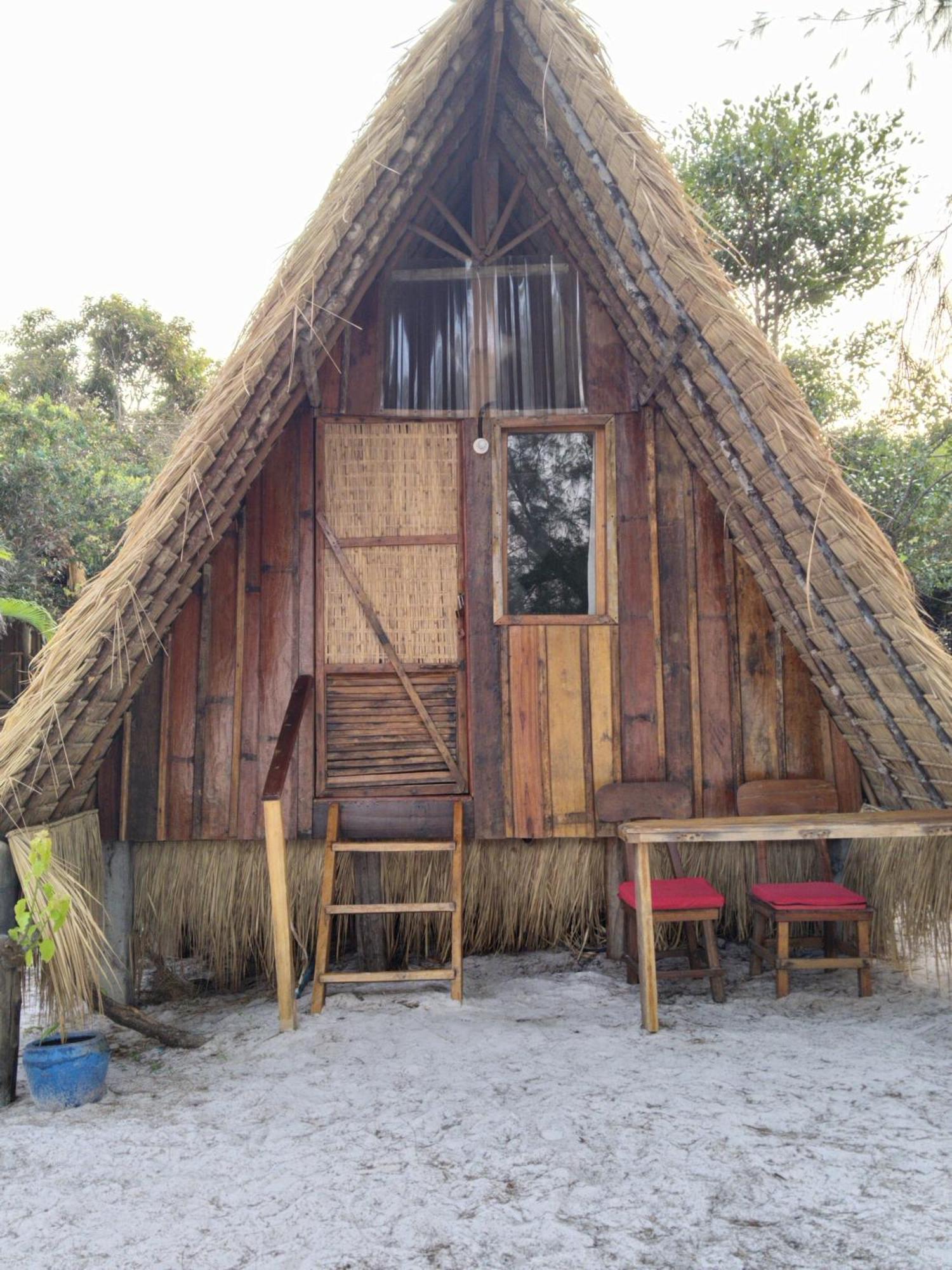 Green Blue Beach Hostel Koh Rong Samlon Eksteriør billede