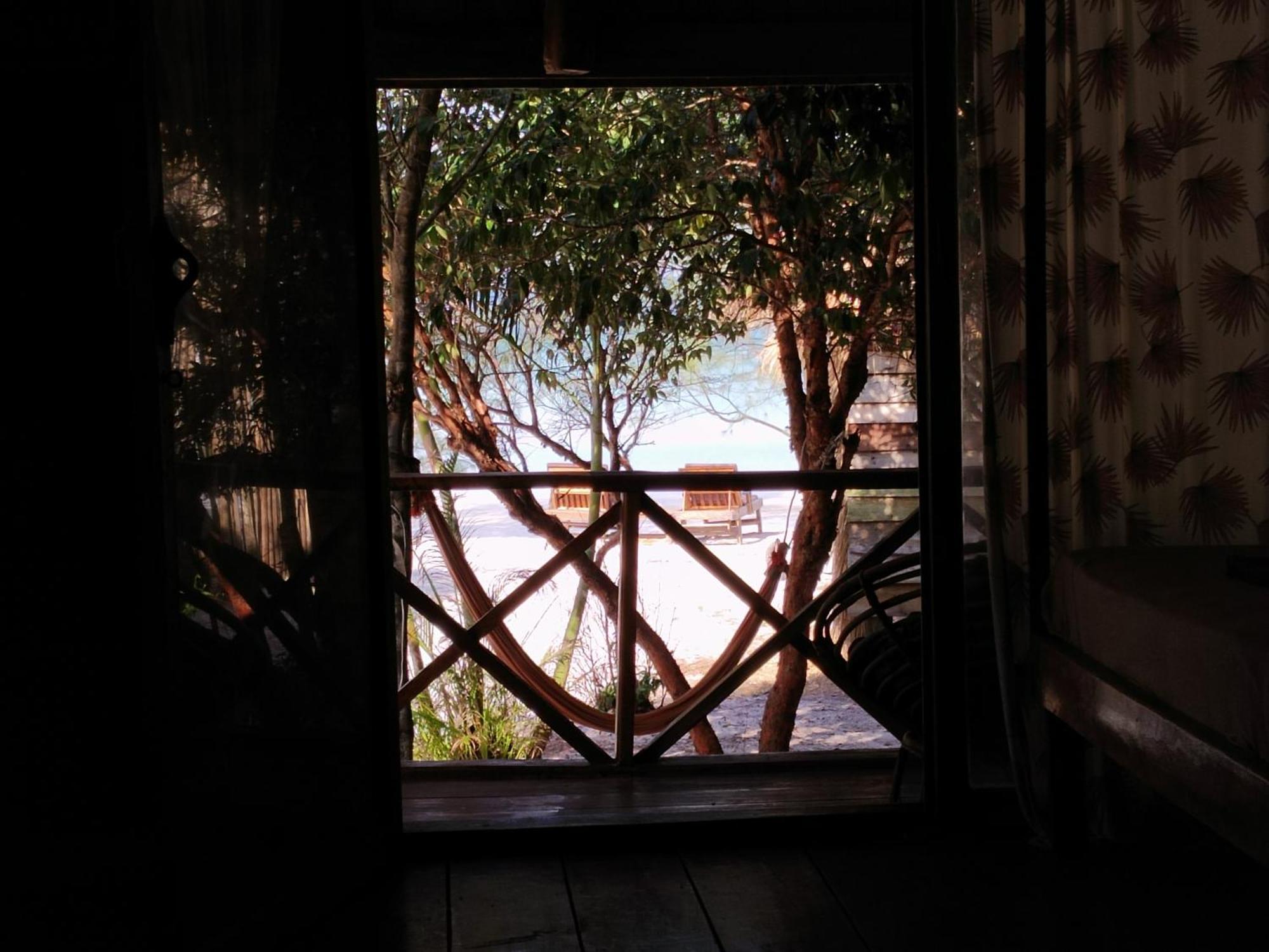 Green Blue Beach Hostel Koh Rong Samlon Eksteriør billede