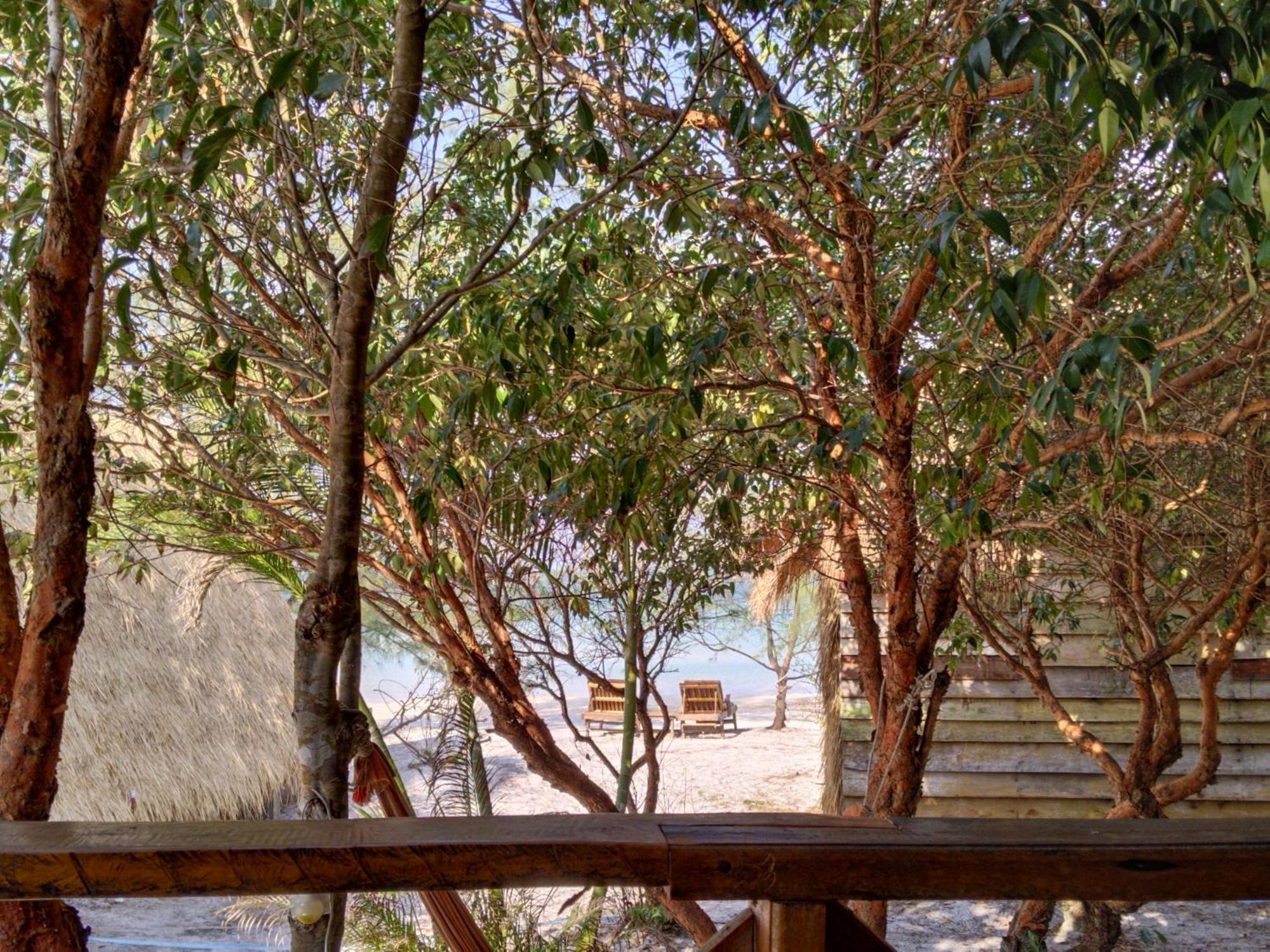 Green Blue Beach Hostel Koh Rong Samlon Eksteriør billede