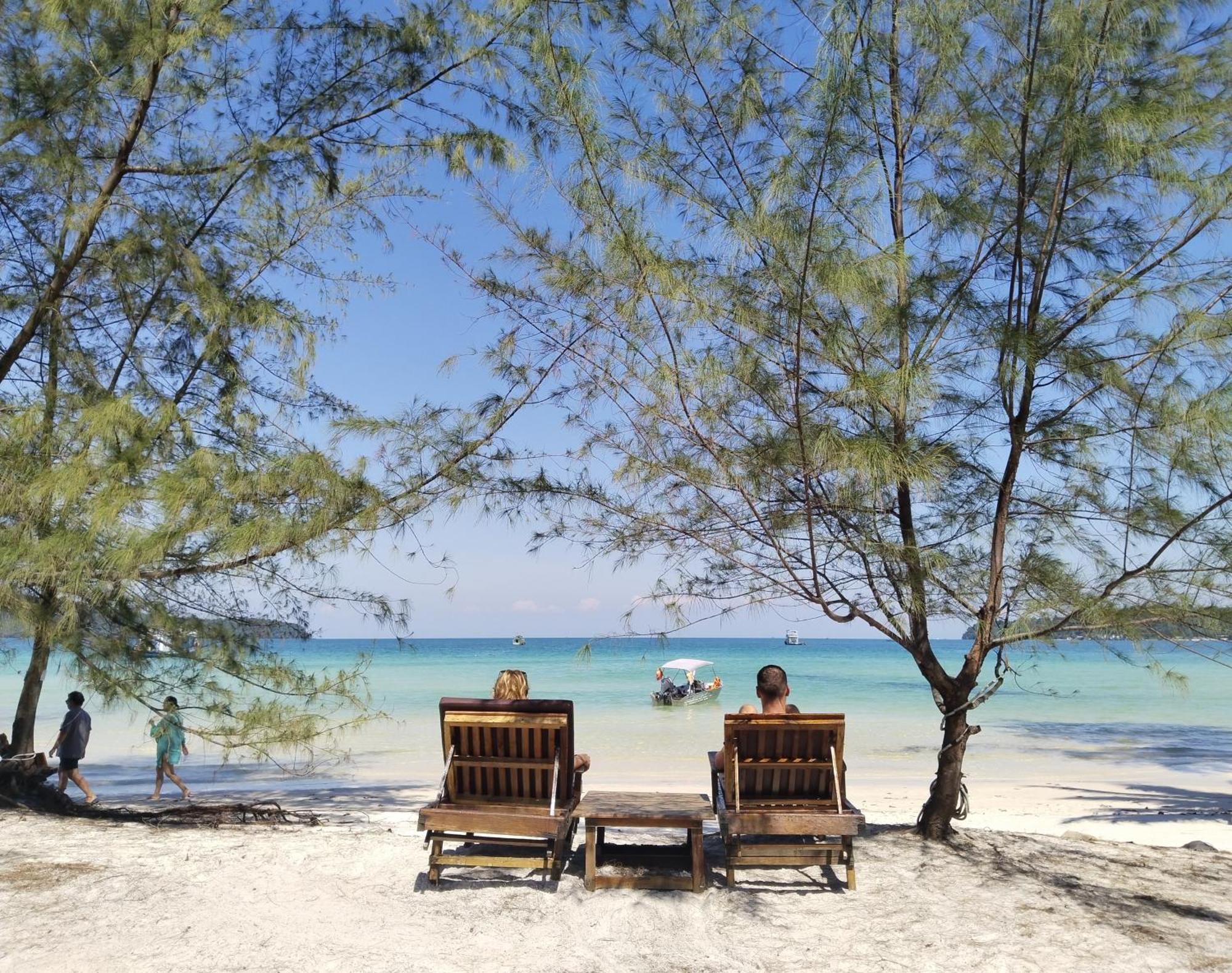Green Blue Beach Hostel Koh Rong Samlon Eksteriør billede