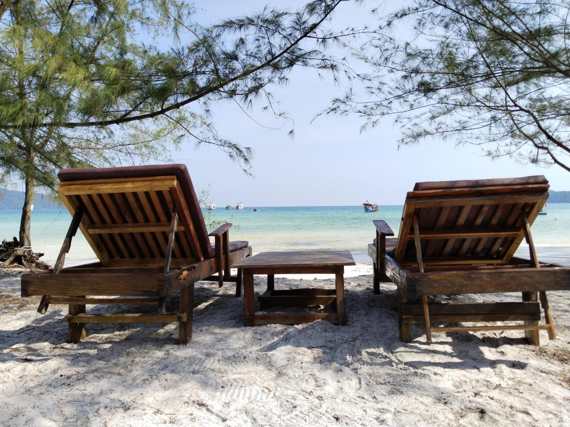 Green Blue Beach Hostel Koh Rong Samlon Eksteriør billede