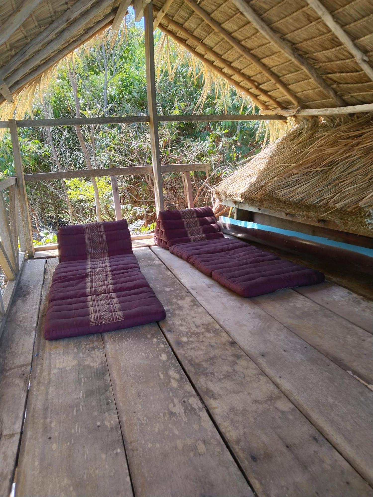 Green Blue Beach Hostel Koh Rong Samlon Eksteriør billede
