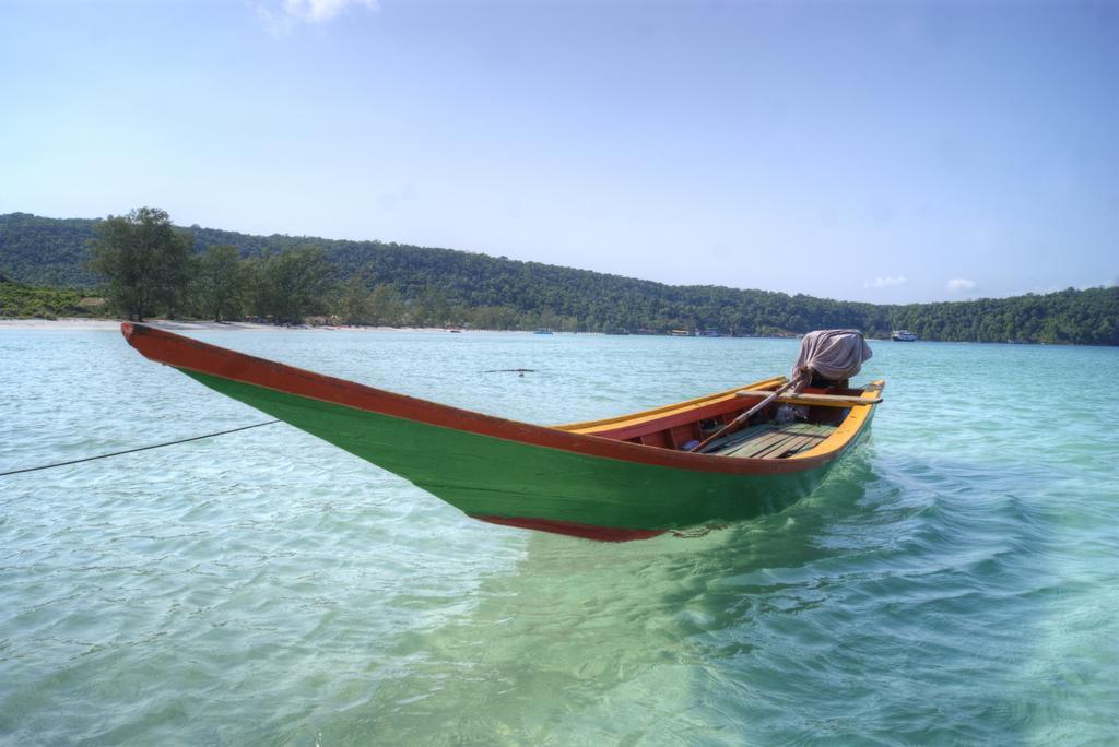 Green Blue Beach Hostel Koh Rong Samlon Eksteriør billede