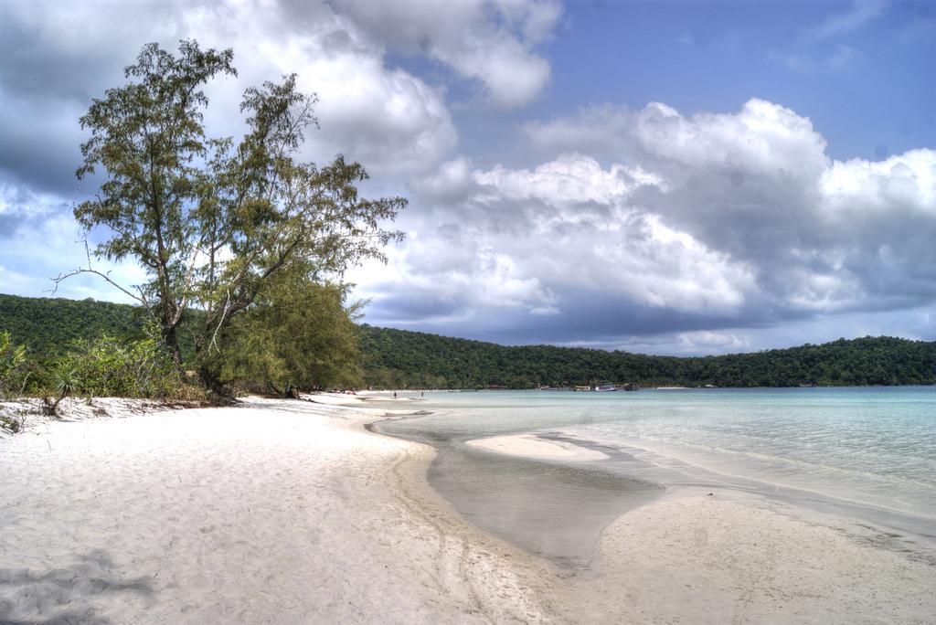 Green Blue Beach Hostel Koh Rong Samlon Eksteriør billede