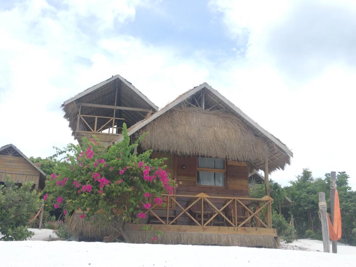 Green Blue Beach Hostel Koh Rong Samlon Eksteriør billede